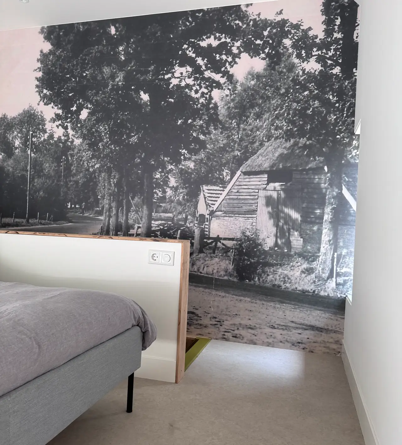 Comfortabele slaapkamer met boxspring